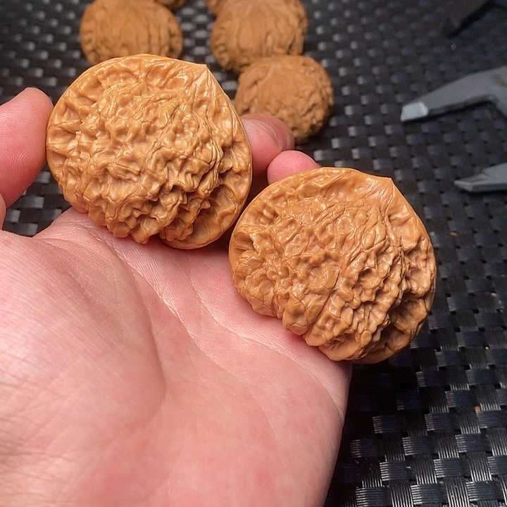 【闪购商品】文玩核桃吊坠明天