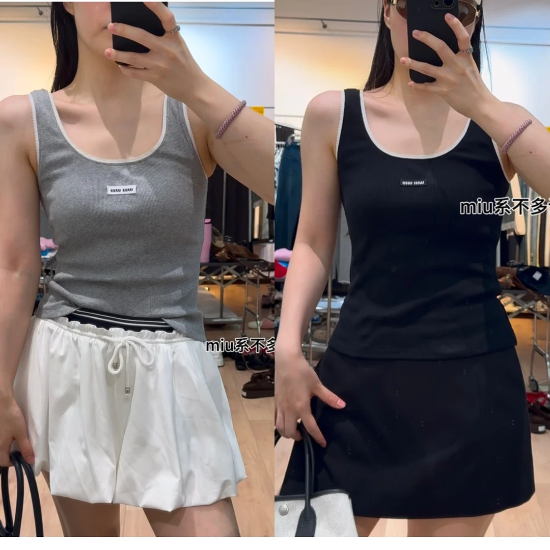 ARMS WELL王囡囡 黑/灰色英文字母花边背心（无胸垫） L60