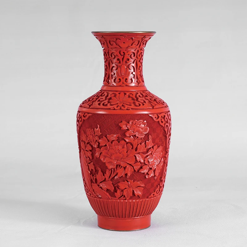 Q103 花卉纹赏瓶 手工漆器