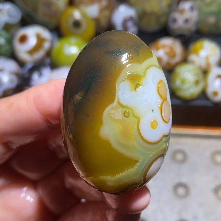 未镶嵌玛瑙/玉髓珠宝半成品86