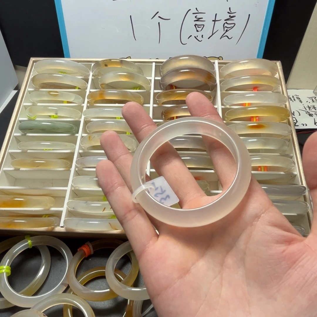 玛瑙/玉髓手镯合金今****-