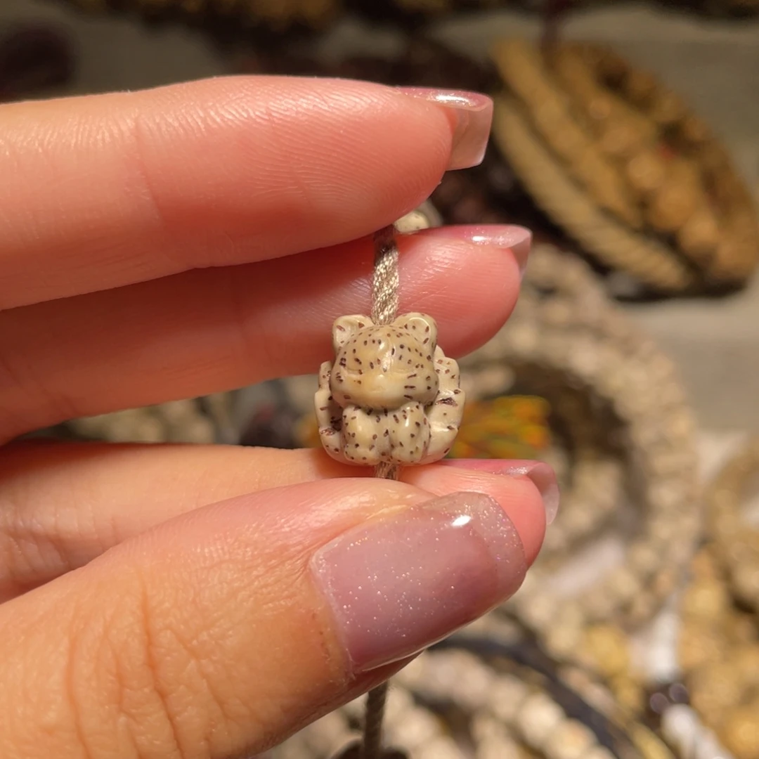 吊坠星月菩提九尾狐12+尺寸