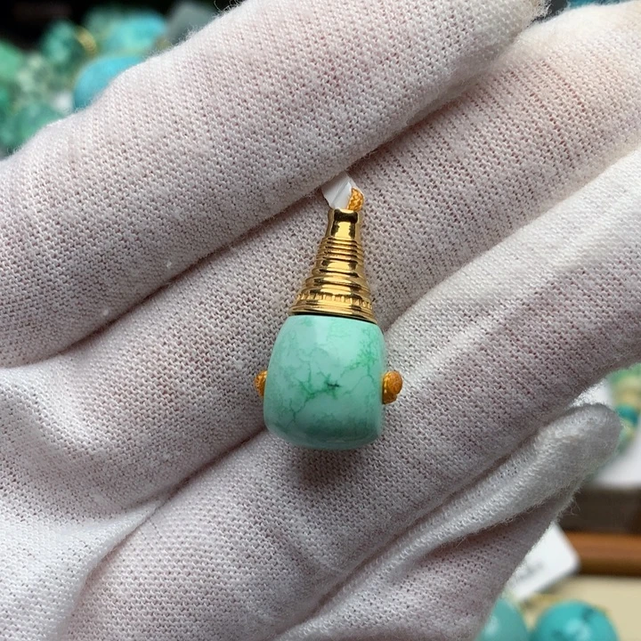 绿松石18K金镶嵌珠宝奇石10.4mm