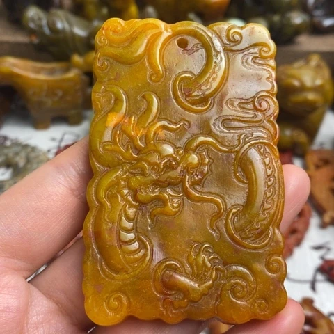 蛇纹石玉未镶嵌颈饰31