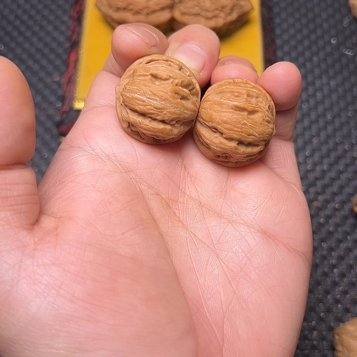 吊坠文玩核桃粗筋