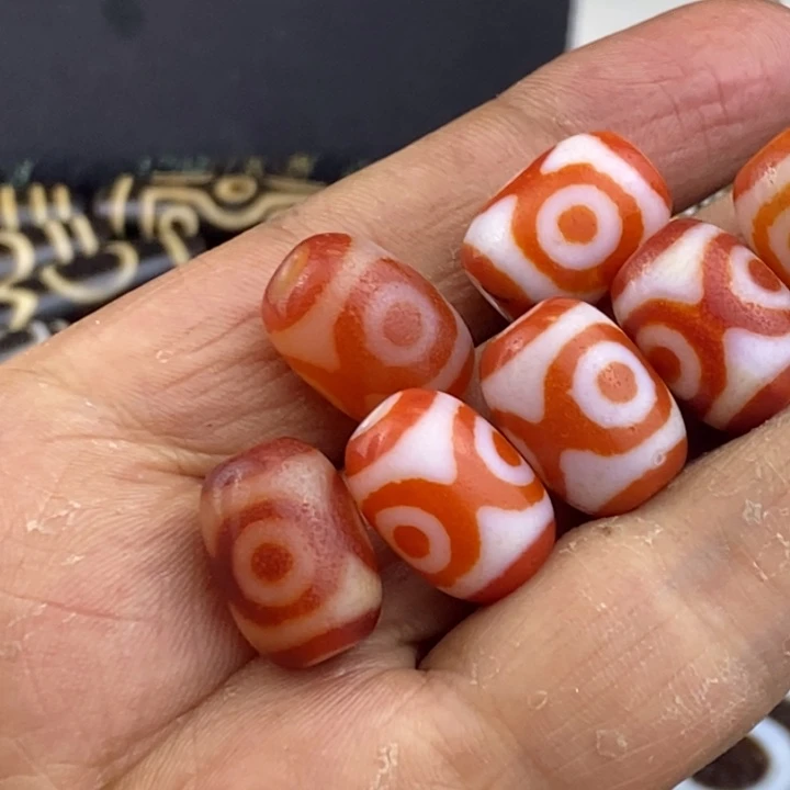 只买单纯的吊坠，没带链子，属的性质。