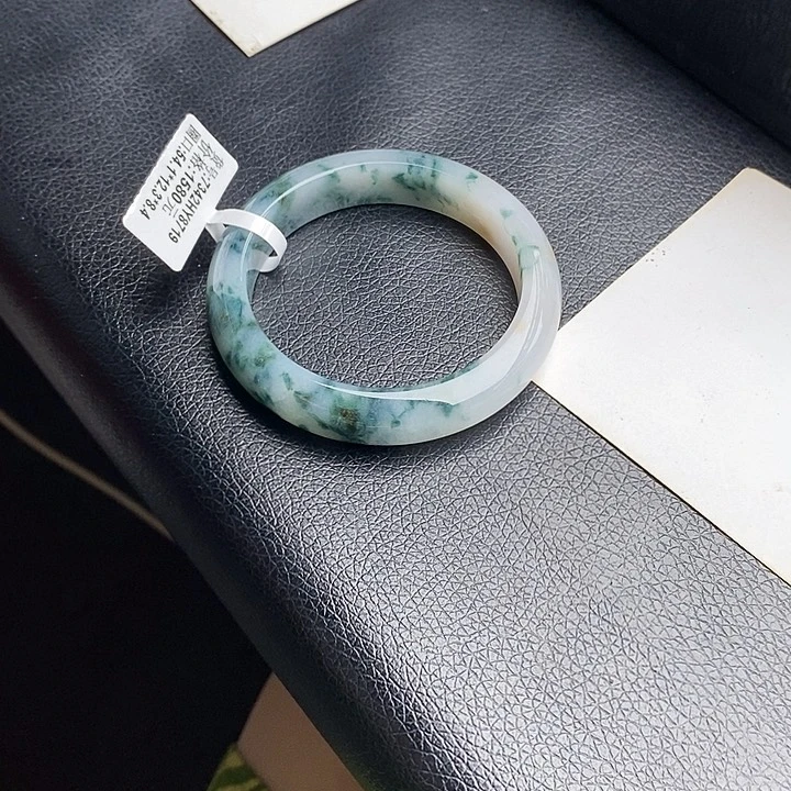 未镶嵌手镯翡翠54圈口