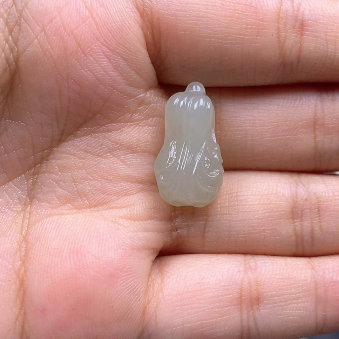 和田玉未镶嵌珠宝半成品