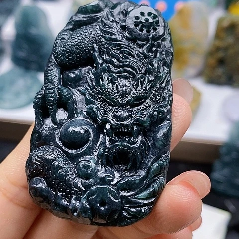 未镶嵌定制翡翠龙