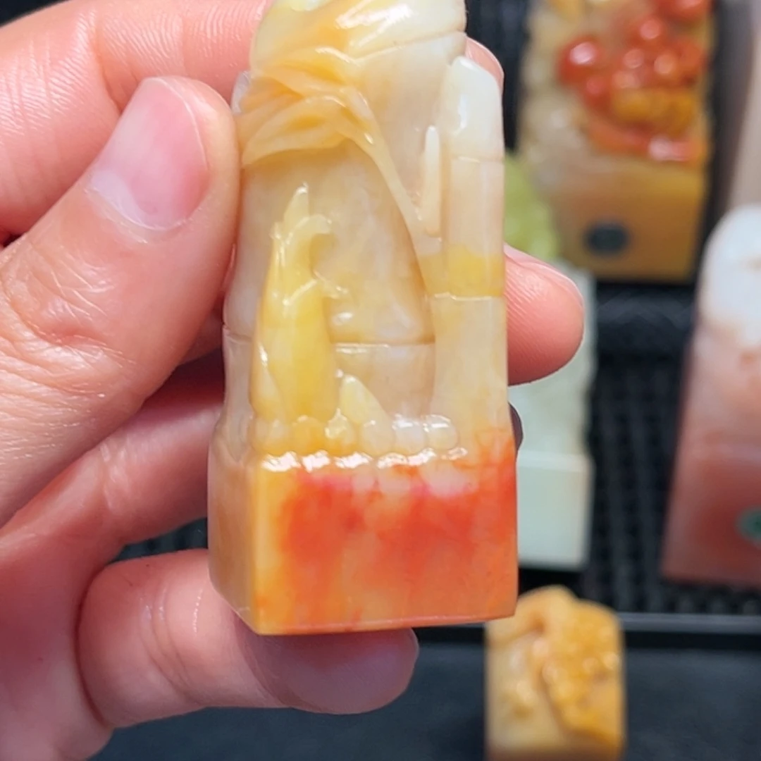 寿山石印石这么大岁数怎么会