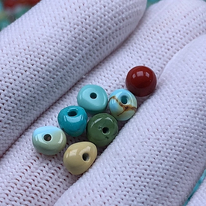 南红玛瑙未镶嵌珠宝奇石