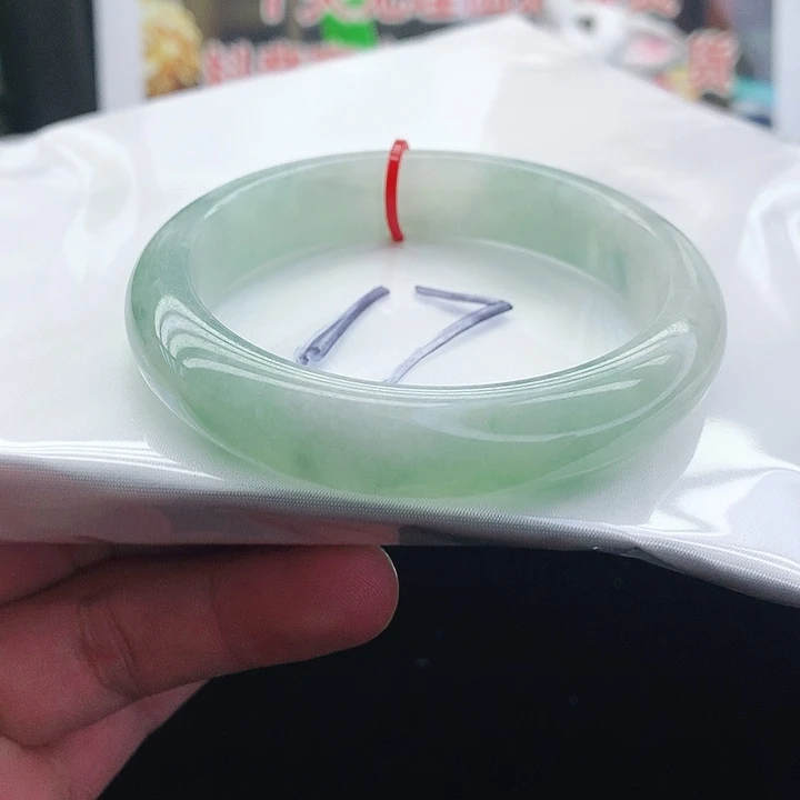 翡翠手镯未镶嵌0017