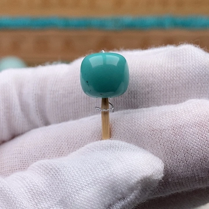 绿松石未镶嵌珠宝奇石10.6