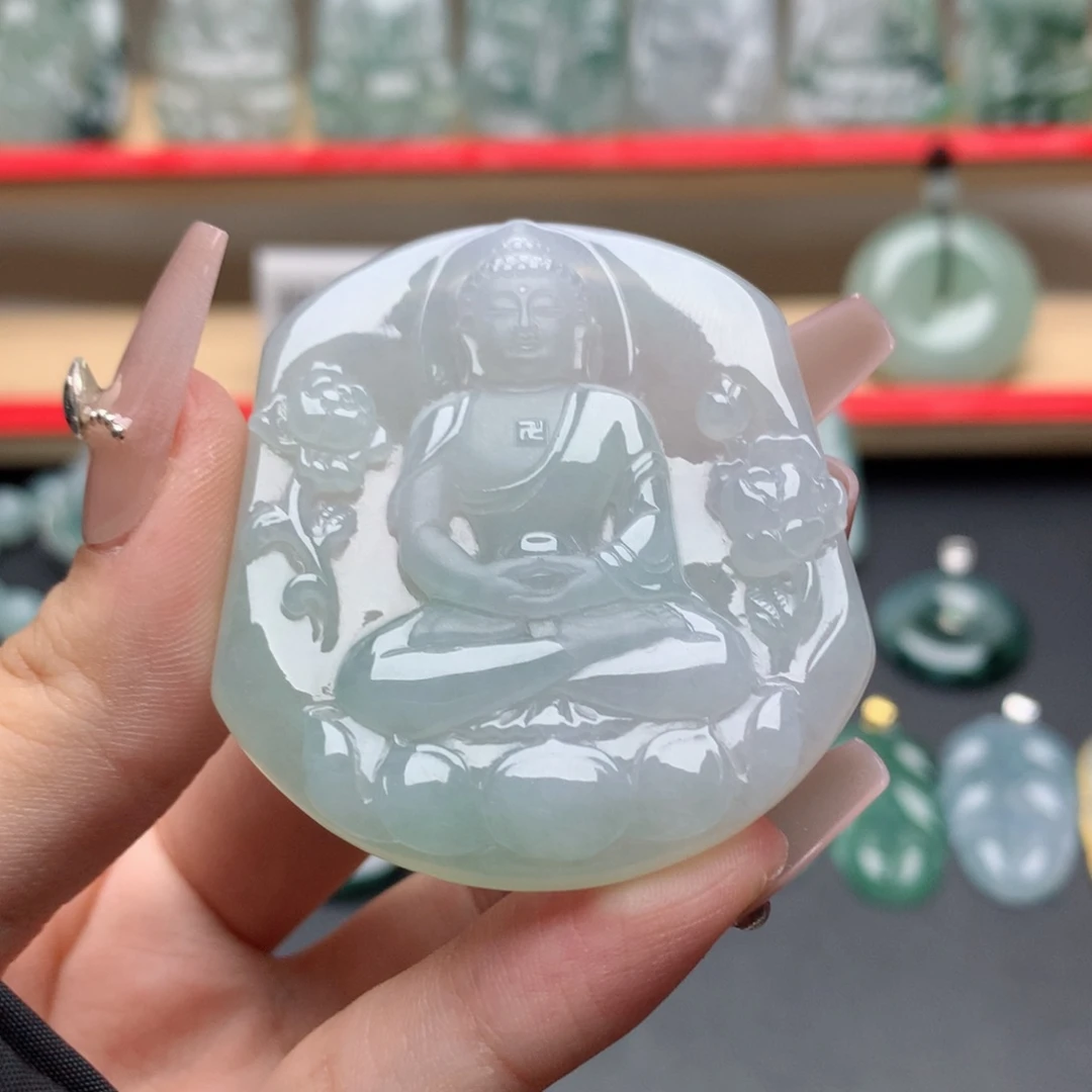 翡翠未镶嵌颈饰竹*大日如来