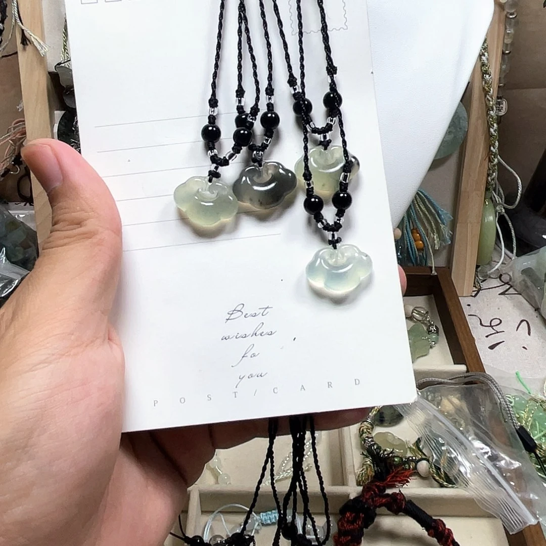 合金蛇纹石玉颈饰