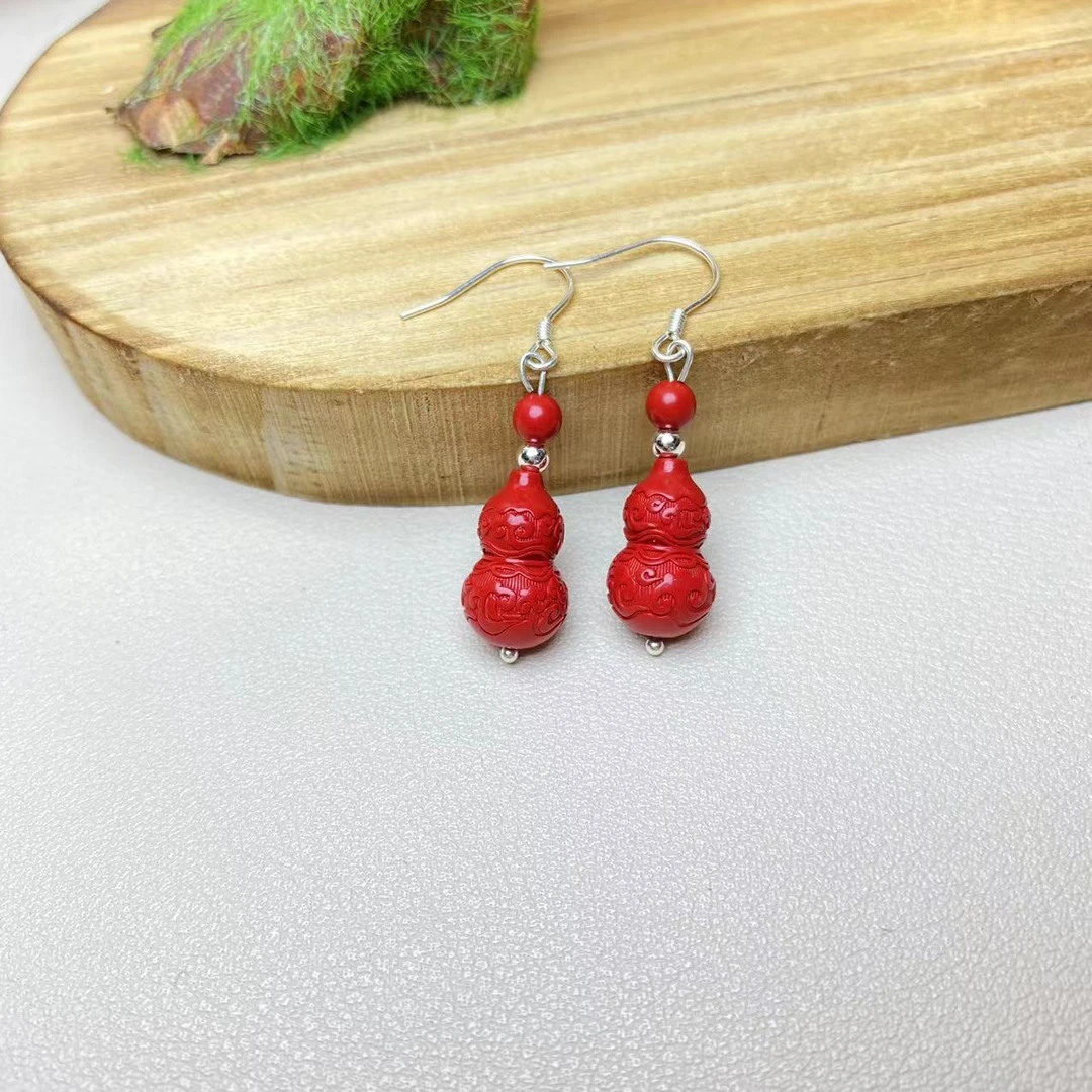 含辰砂工艺品高含量朱砂红砂设计款福禄双全葫芦耳钩钉925银镶嵌