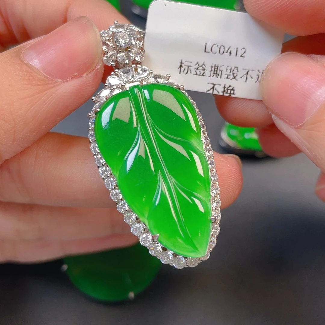 【闪购商品】颈饰银S925镶嵌翡翠翡翠