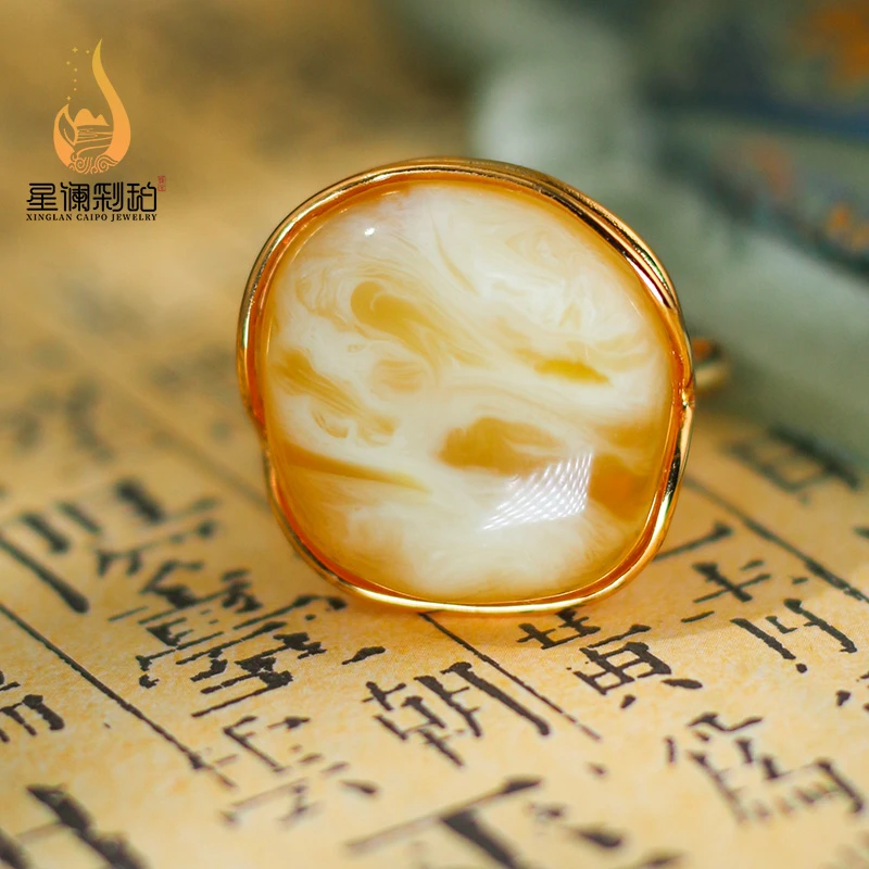 【孤品·云霄】S925银镶嵌天然蜜蜡戒指(金白·手工款)