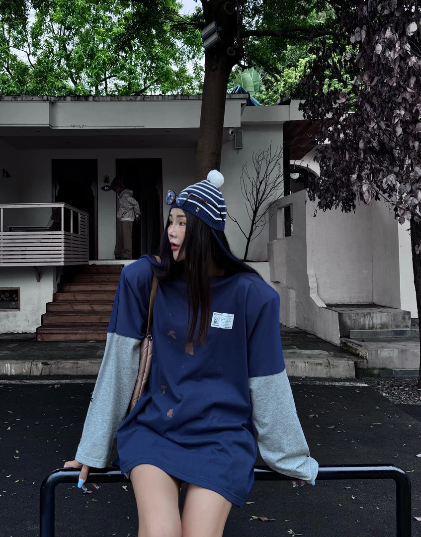 吉吉【微甜清酒】别致拼接假两件脏脏印花宽松长袖上衣#2972 C79