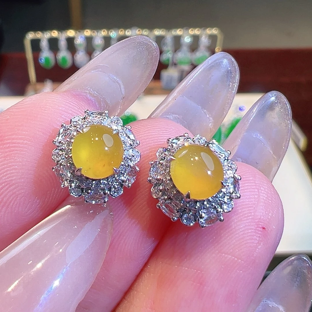 翡翠18K金镶嵌耳钉翡翠