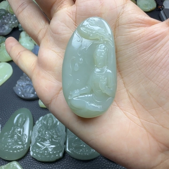 未镶嵌和田玉挂件