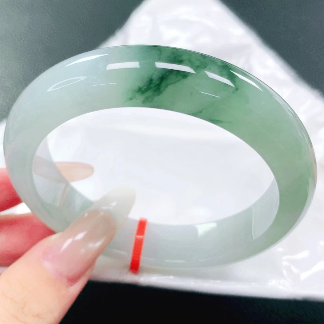 翡翠未镶嵌手镯57