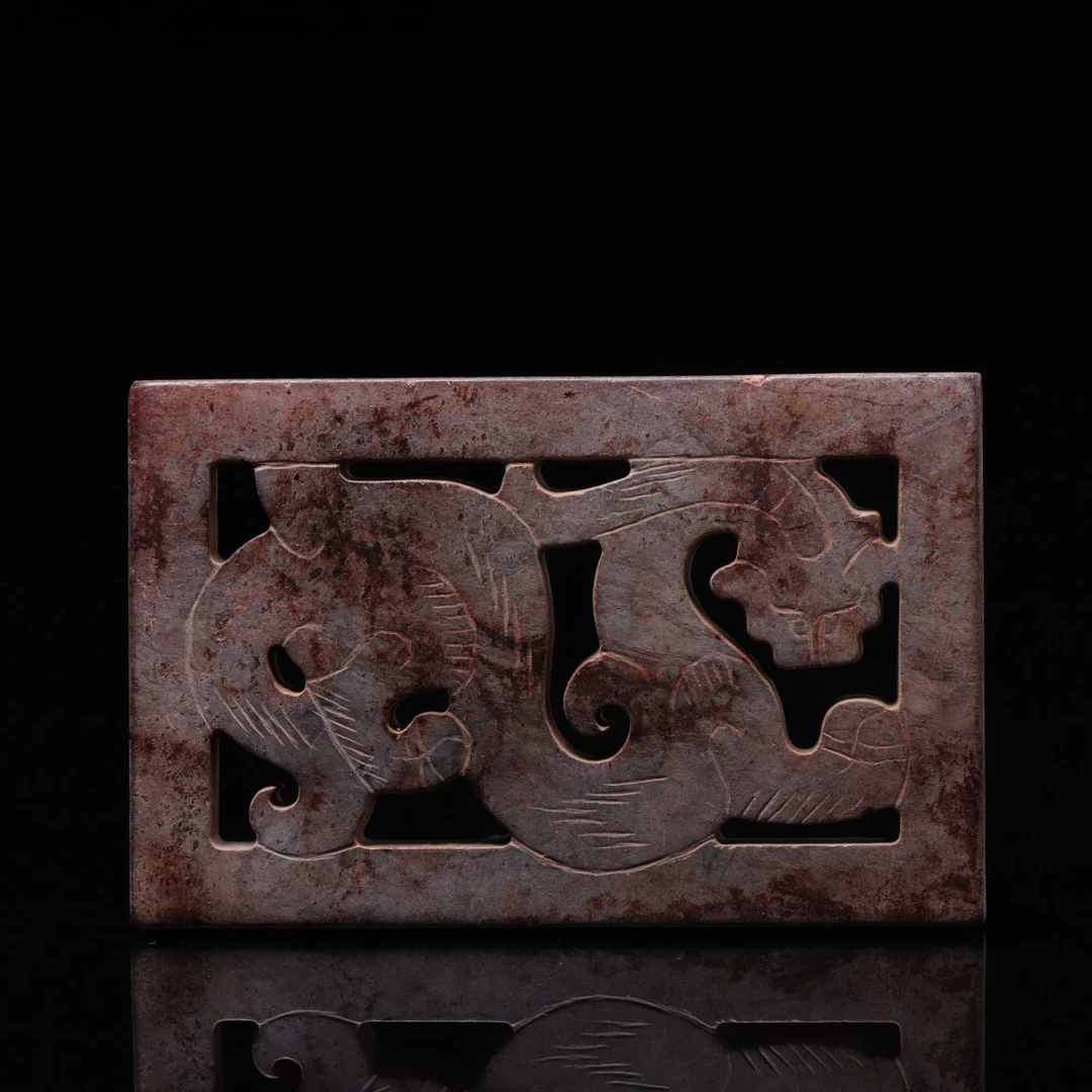 明代和田玉龙纹玉板