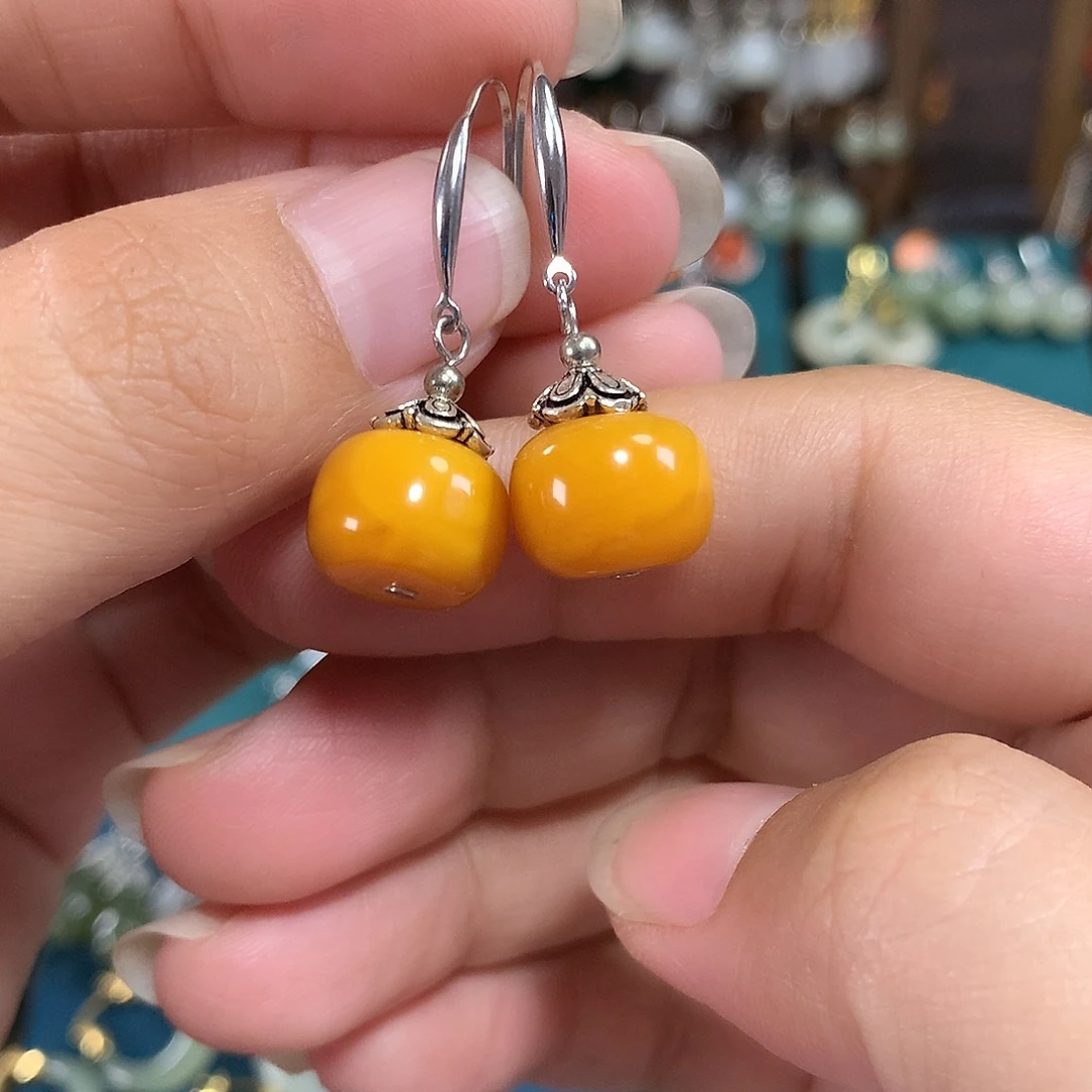 蜜蜡银S925镶嵌耳饰卡12左右