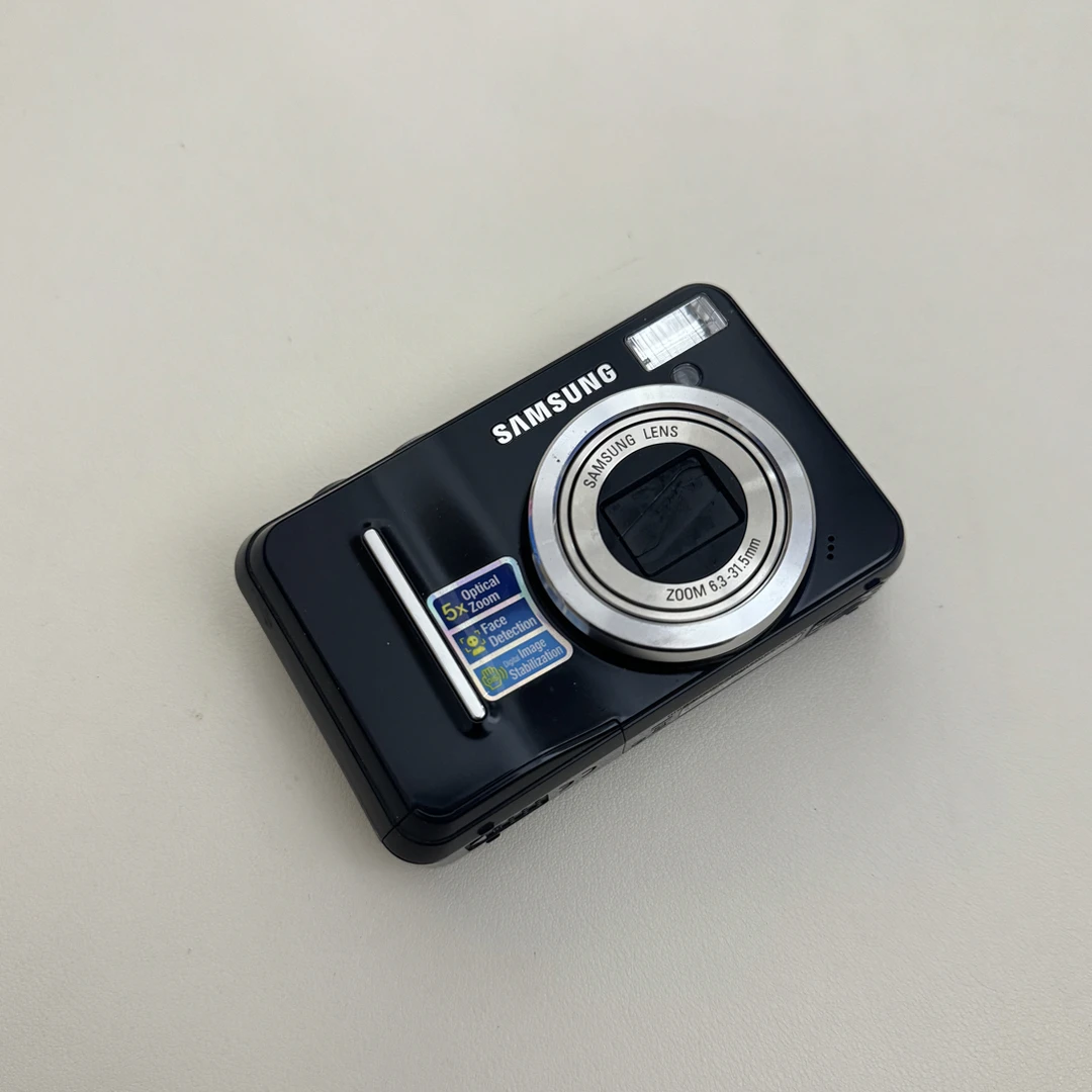 9新 Samsung/三星 三星s1060 1010w像素 5倍 自备两节五号电池