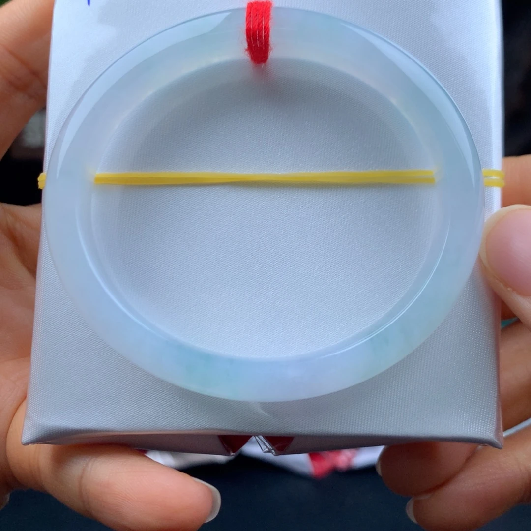 C***学翡翠未镶嵌手镯手镯