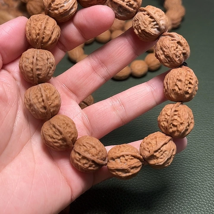 文玩核桃吊坠精品秋子