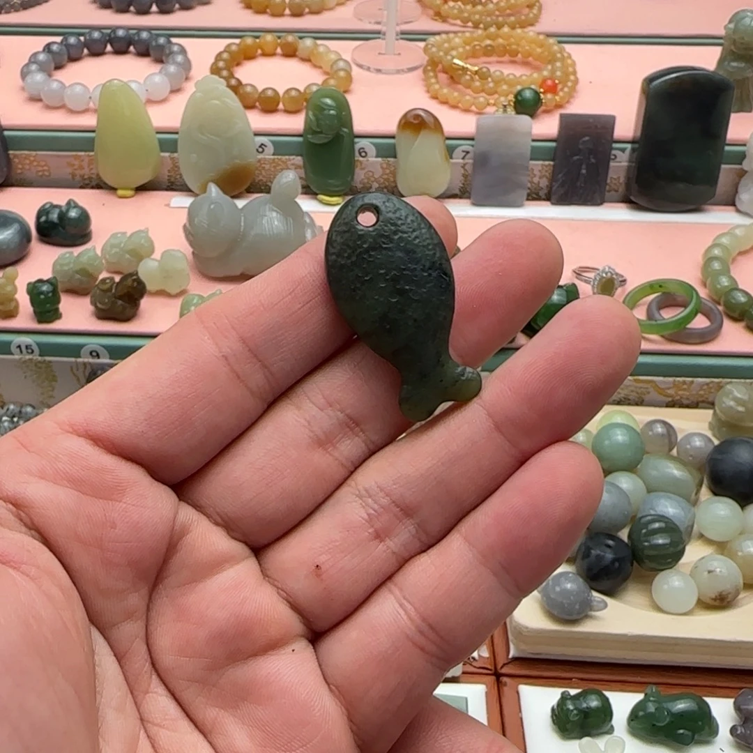 和田玉未镶嵌吊坠(不含链)