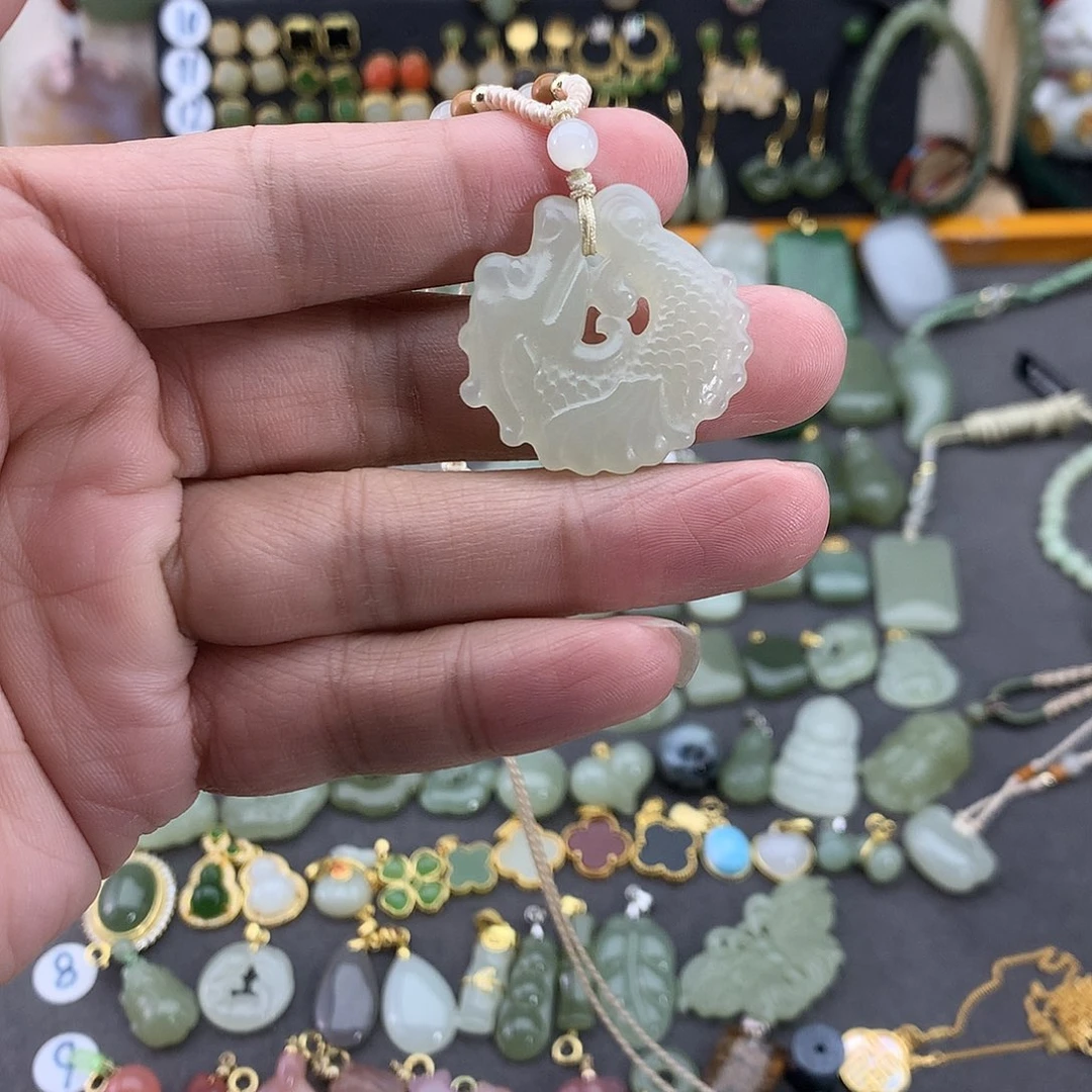 和田玉未镶嵌吊坠(不含链)