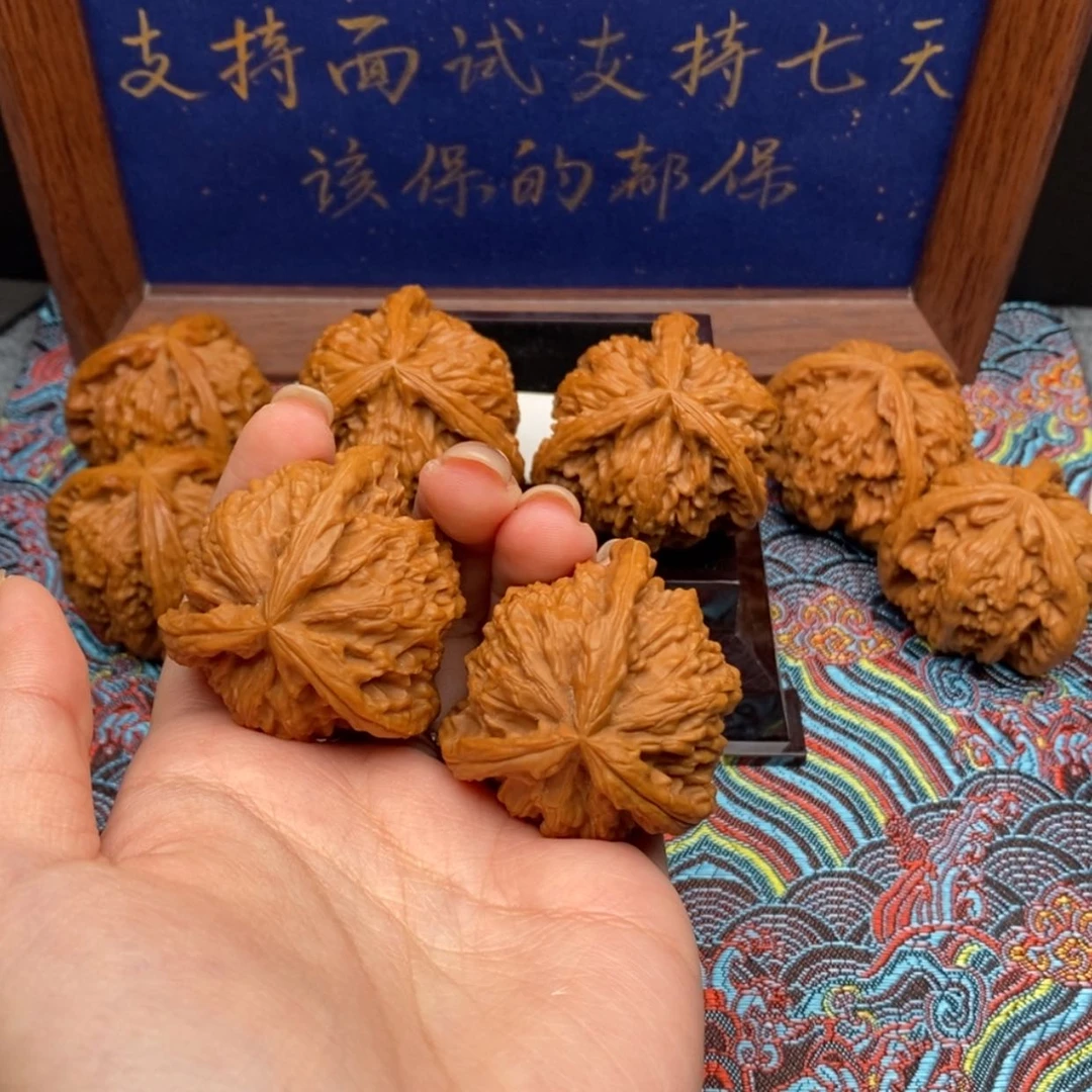 【闪购商品】微***中白狮