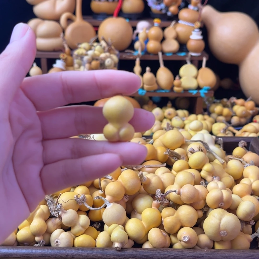 莓***一颗小金蟾单品