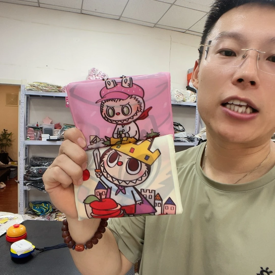 PU化妆包等各种产品