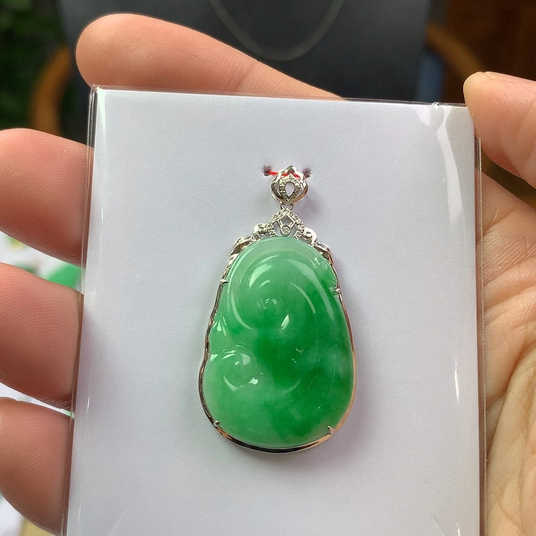 翡翠18K金镶嵌颈饰翡翠首饰