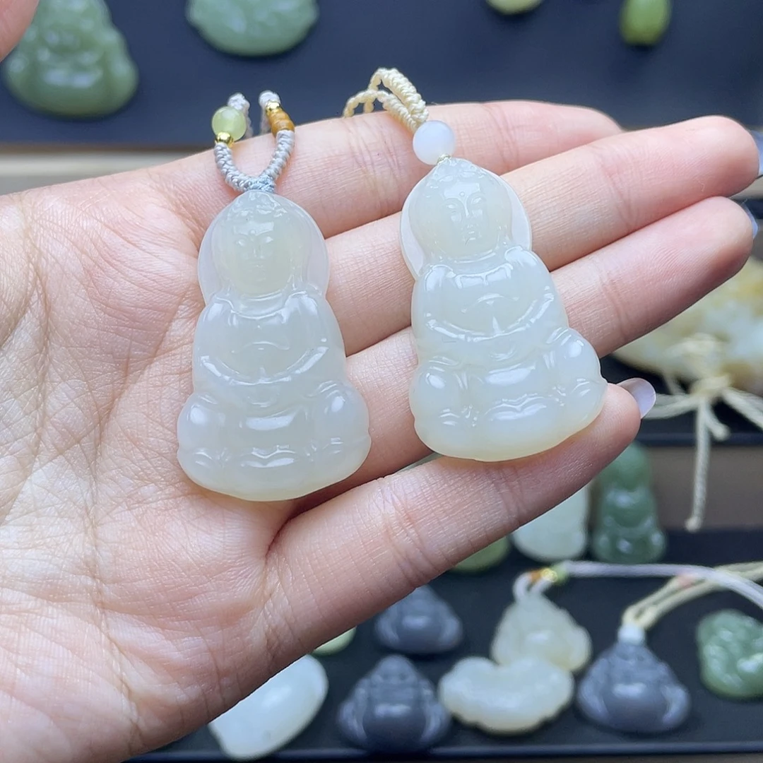 和田玉未镶嵌颈饰