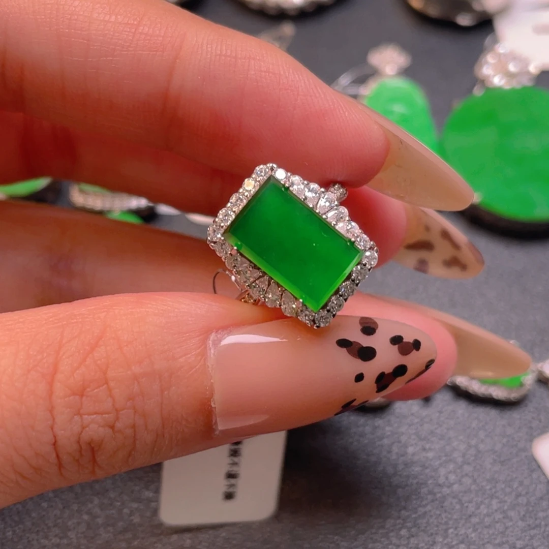 翡翠银S925镶嵌颈饰