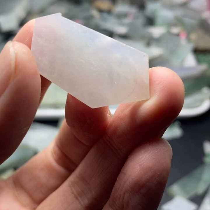 翡翠未镶嵌颈饰翡翠料子