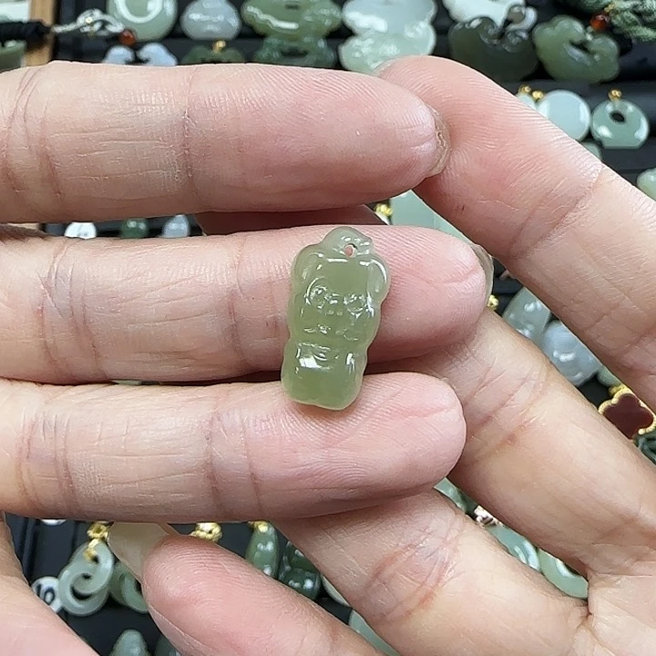 和田玉未镶嵌吊坠(不含链)