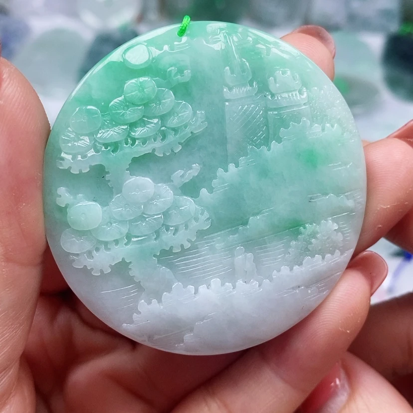 【闪购商品】翡翠颈饰未镶嵌天然翡翠A货山水牌