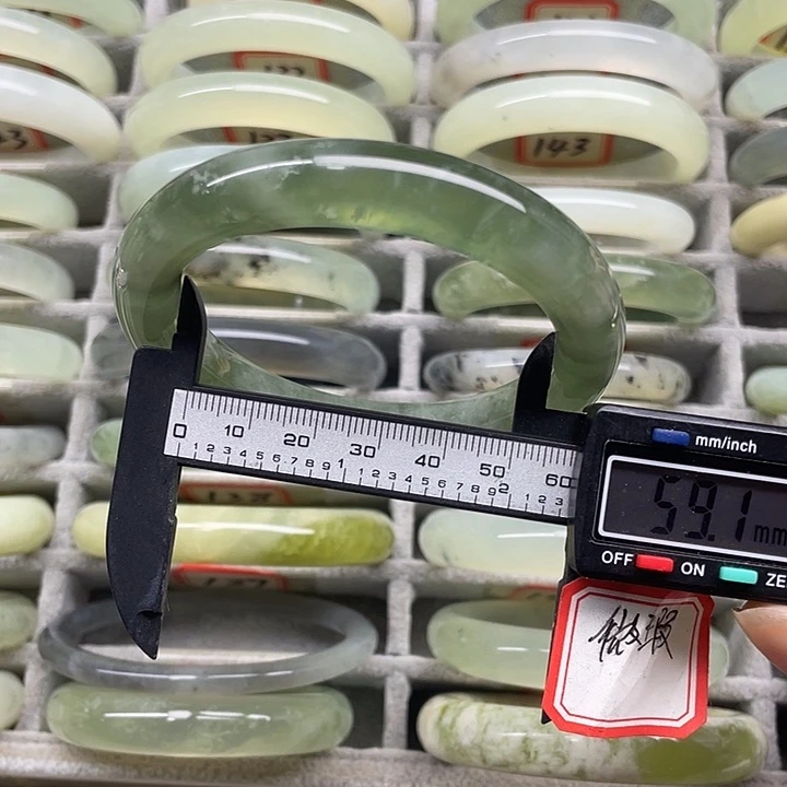 未镶嵌蛇纹石玉手镯155