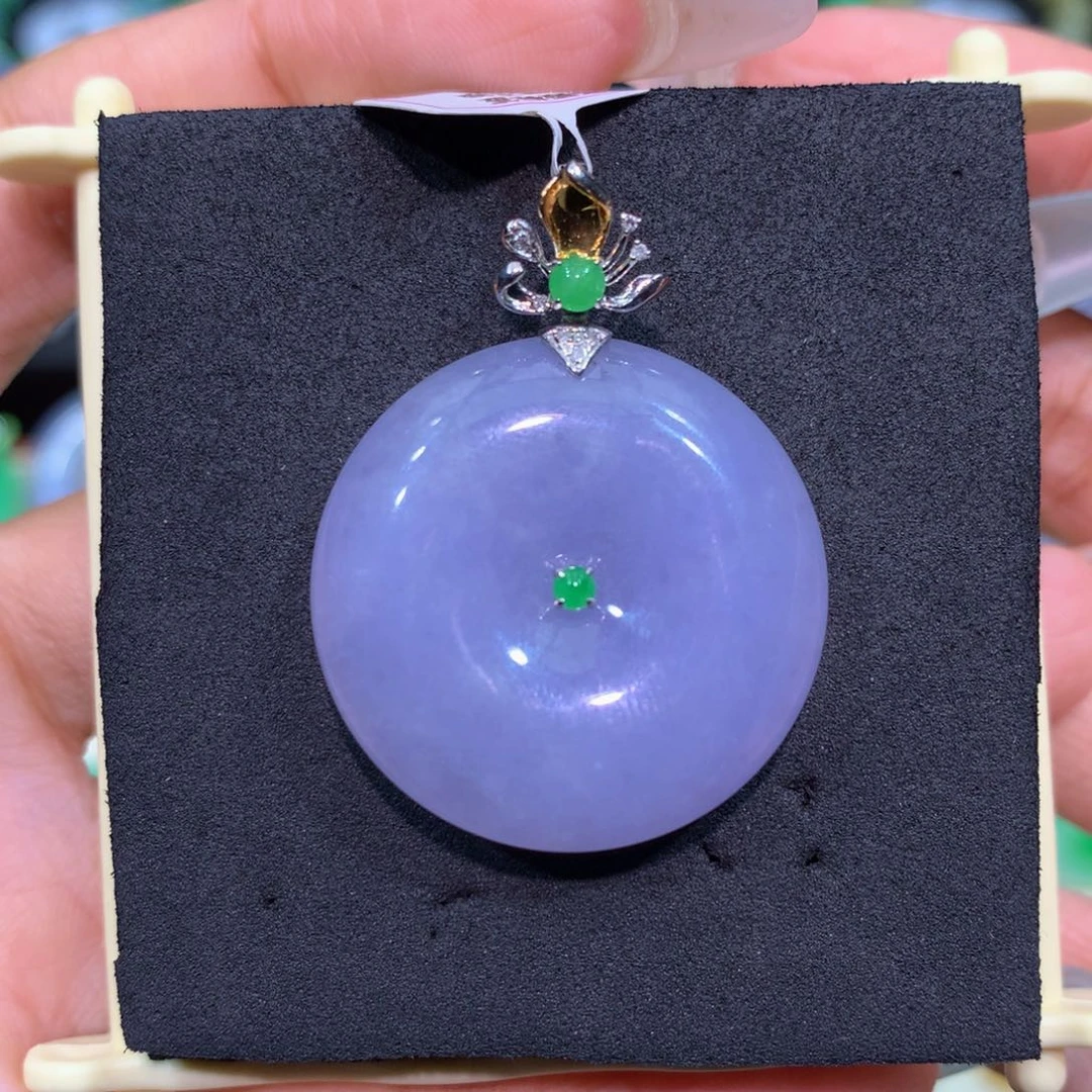 翡翠18K金镶嵌颈饰翡翠