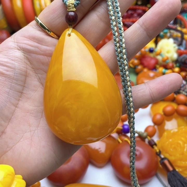 树脂制品17号水滴吊坠