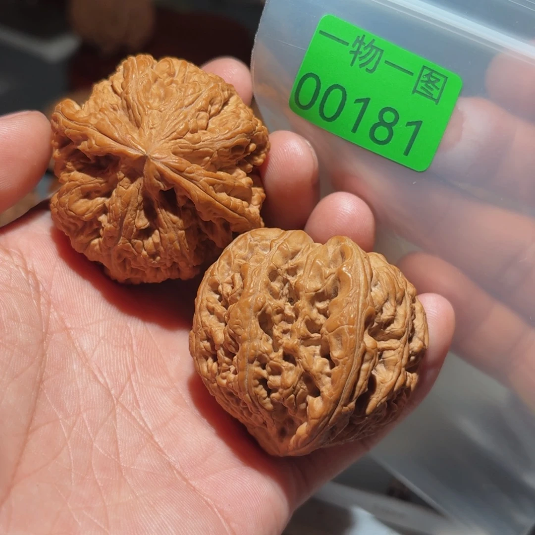 文玩核桃把件粗筋