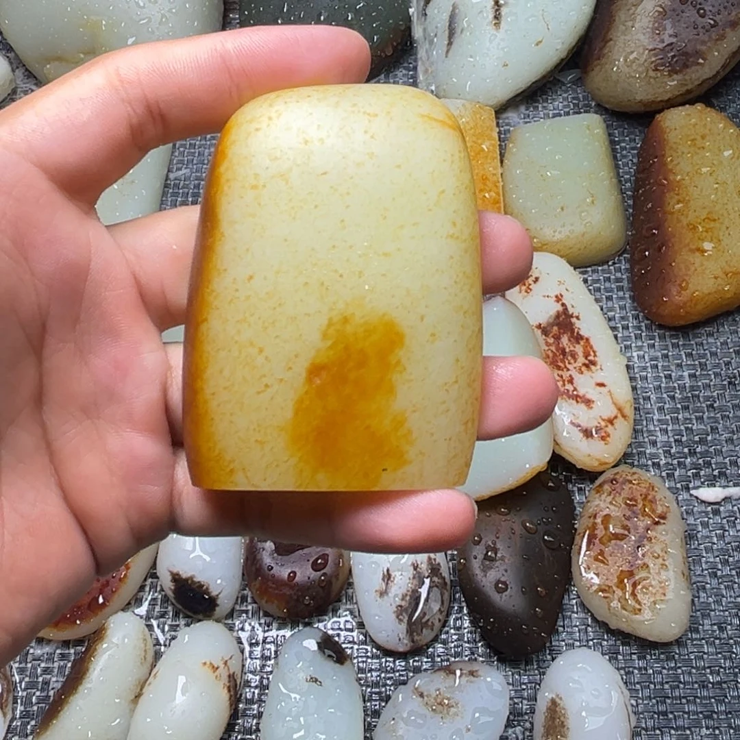 未镶嵌和田玉定制和田玉追*