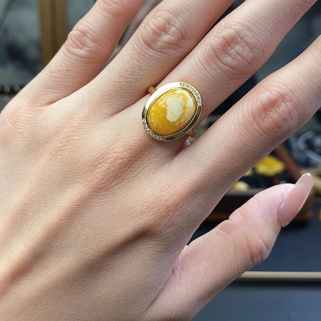 琥珀未镶嵌裸石成品