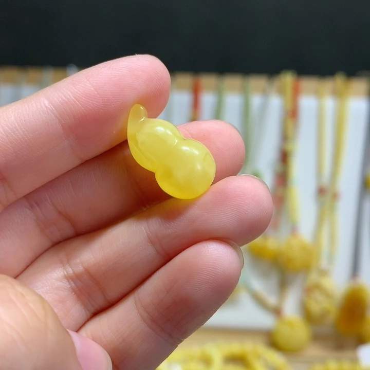裸石蜜蜡未镶嵌配饰