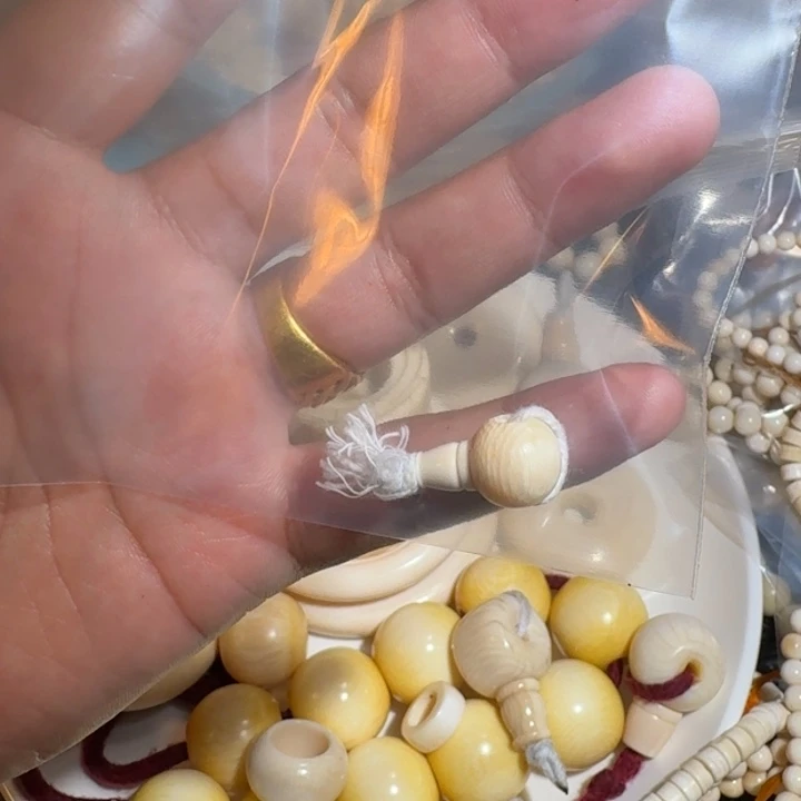 吉***天吊坠菩提根/象牙果